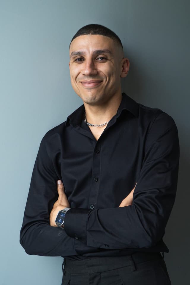 Majid, Directeur